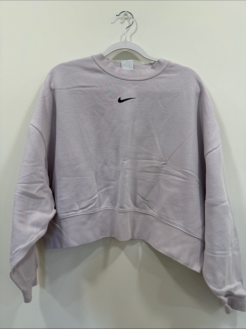 Nike Women's Light Lavender Crewneck Sweatshirt